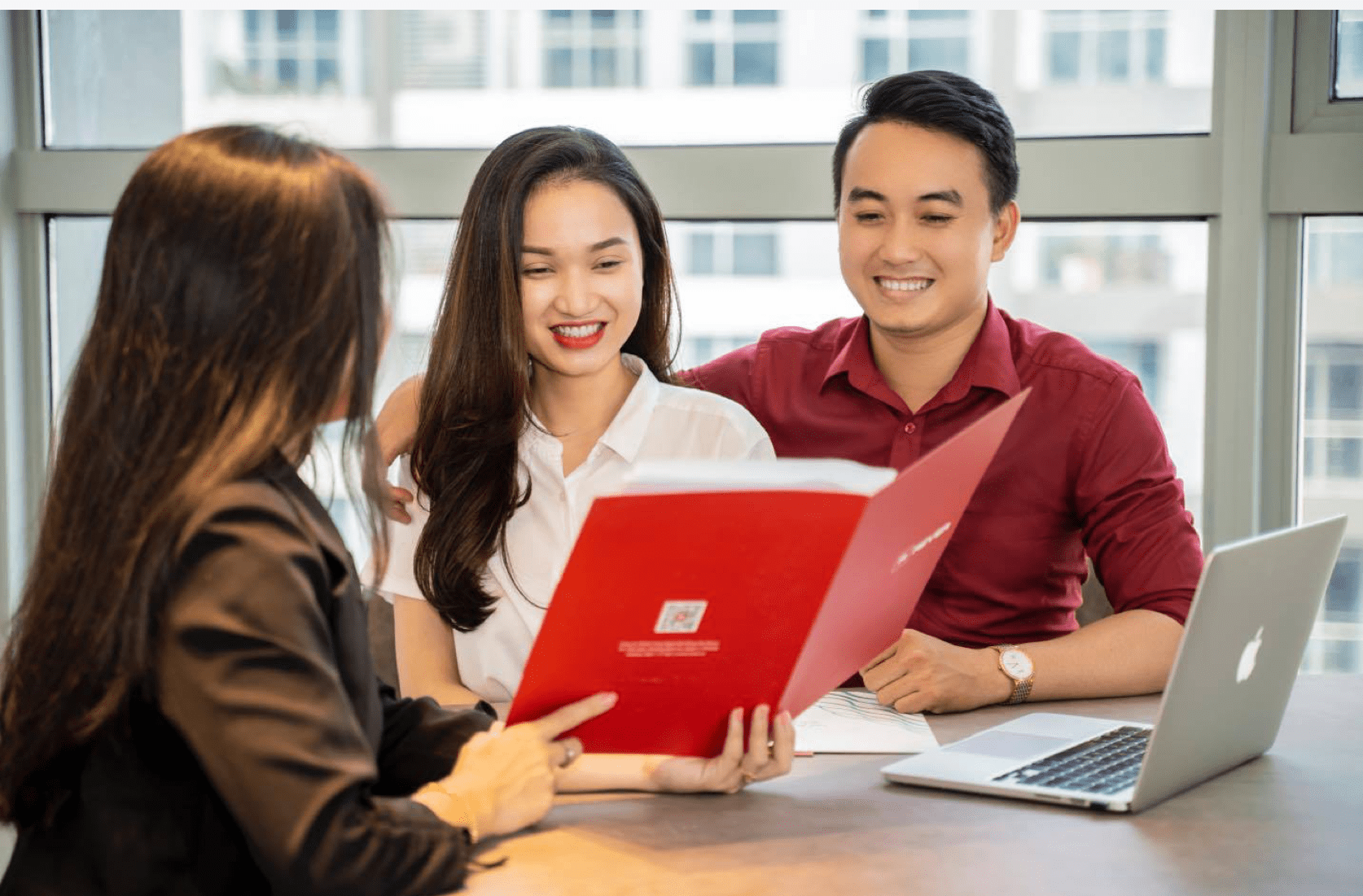 Hỗ trợ đầy đủ các thủ tục pháp lý